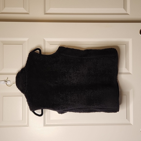 Fleece Women's Sherpa Reversible Black Vest Size XS - Picture 7 of 14